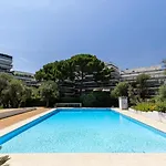 Apartment Les Pins Charming